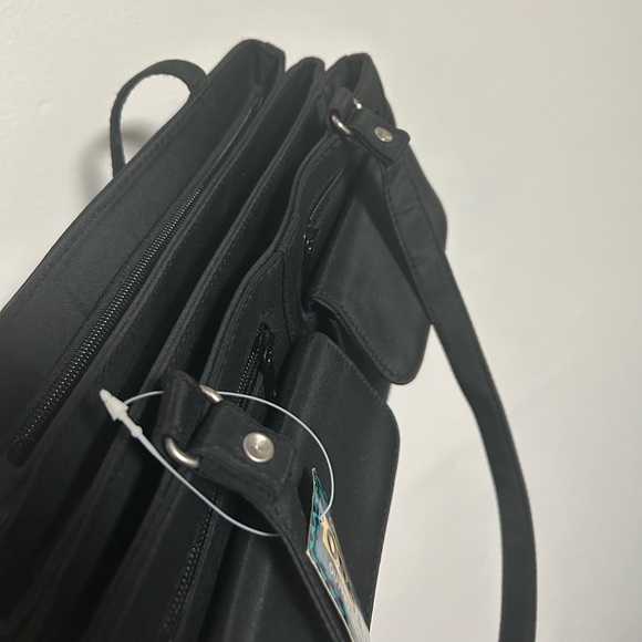 Black Shoulder Bag - Picture 5 of 7